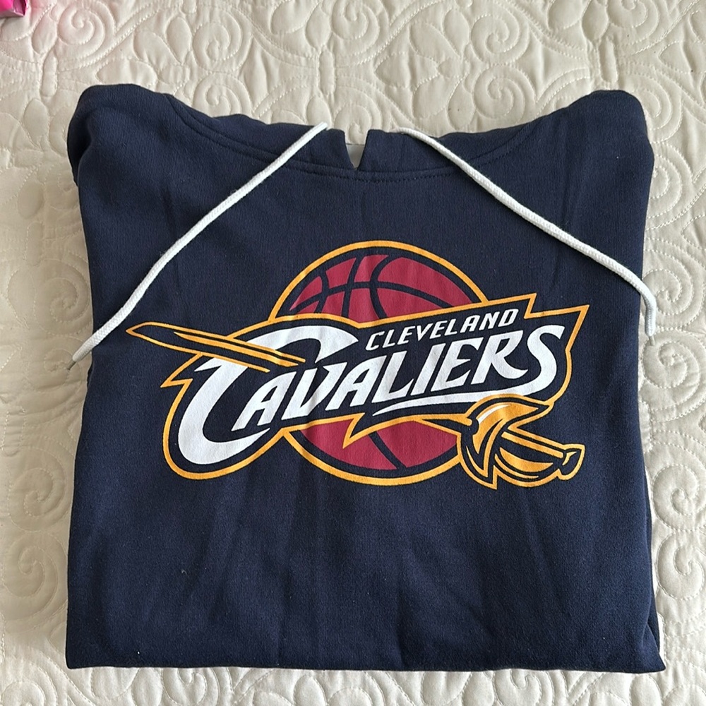 NBA Cavaliers vintage hooded sweatshirt #23